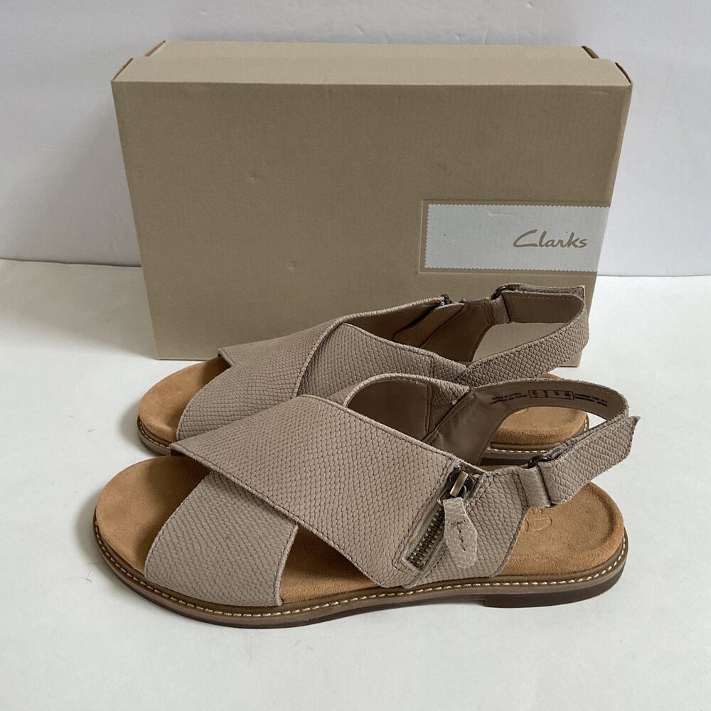 Clarks Artisan Corsio Calm Sand Leather Cross Band Slingback Sandals Women’s 9M